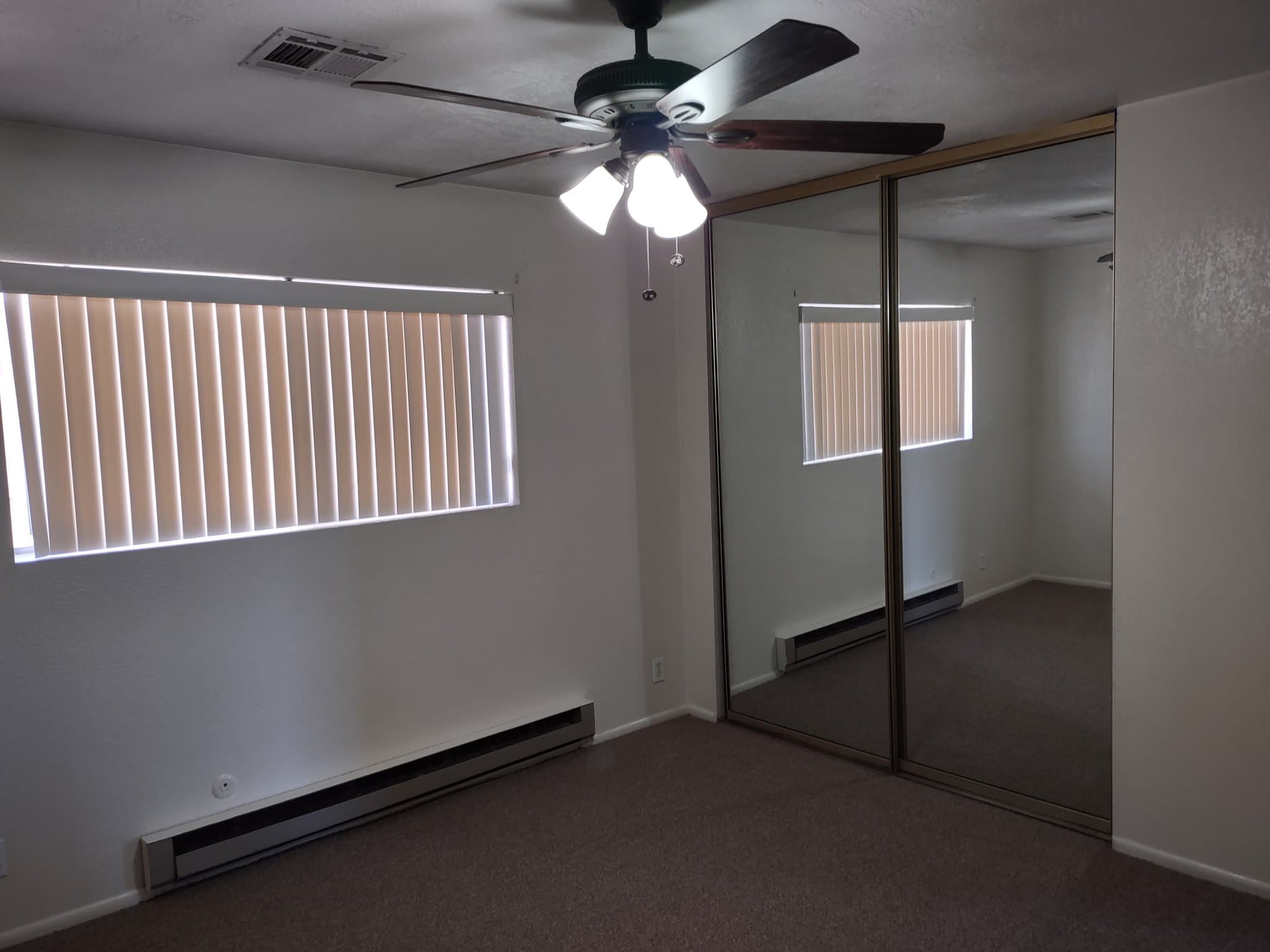 Saint George Townhome: 142 E 500 S Apt 4