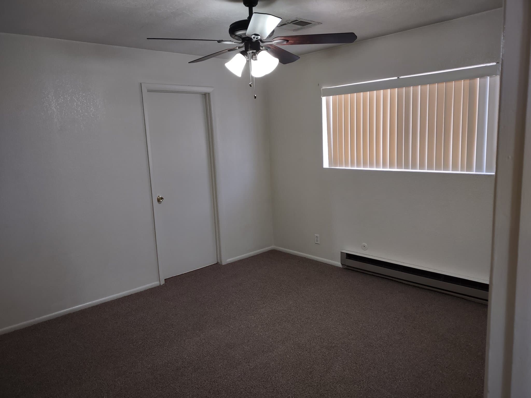 Saint George Townhome: 142 E 500 S Apt 4