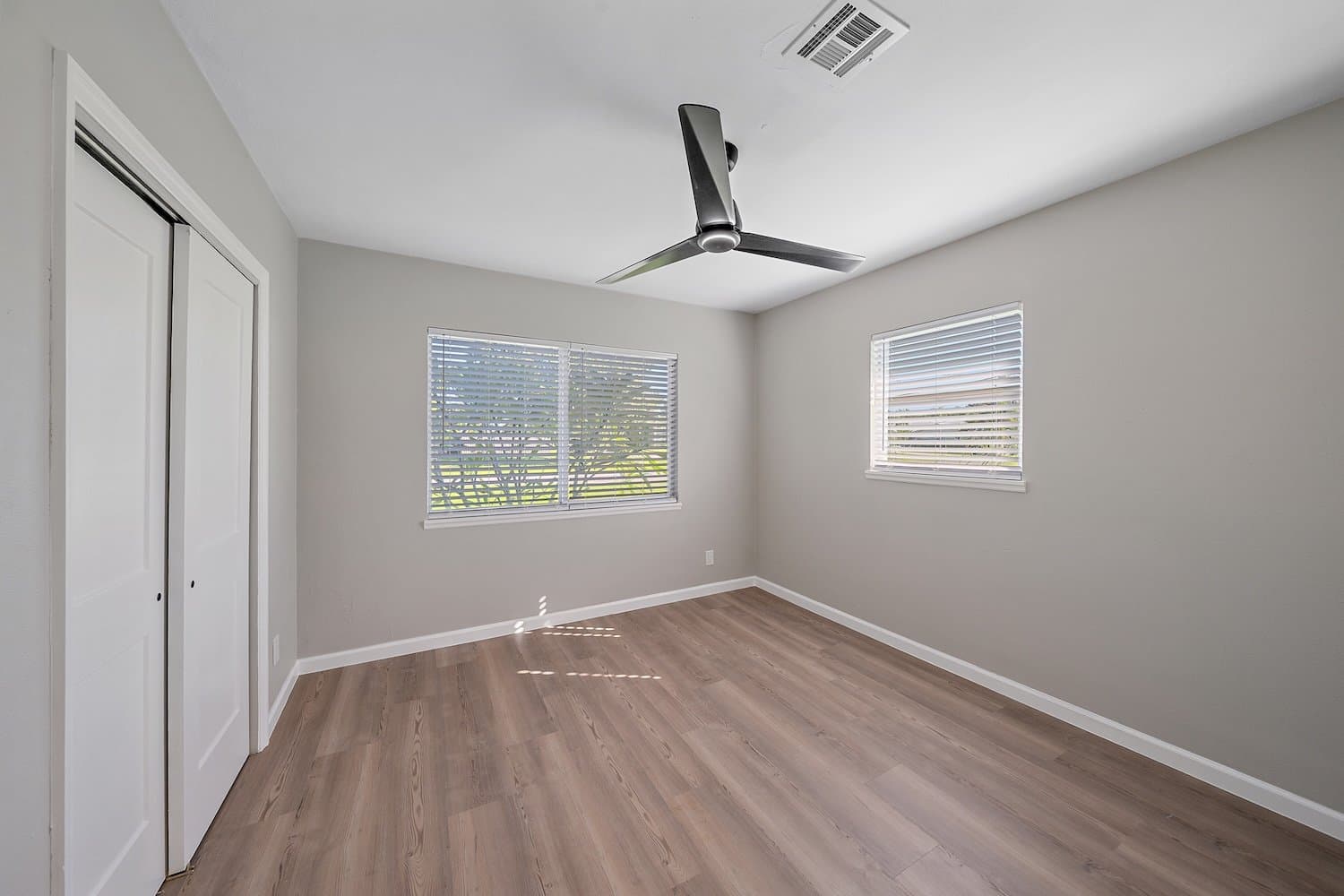 Nokomis House: 130 Lakeview Drive