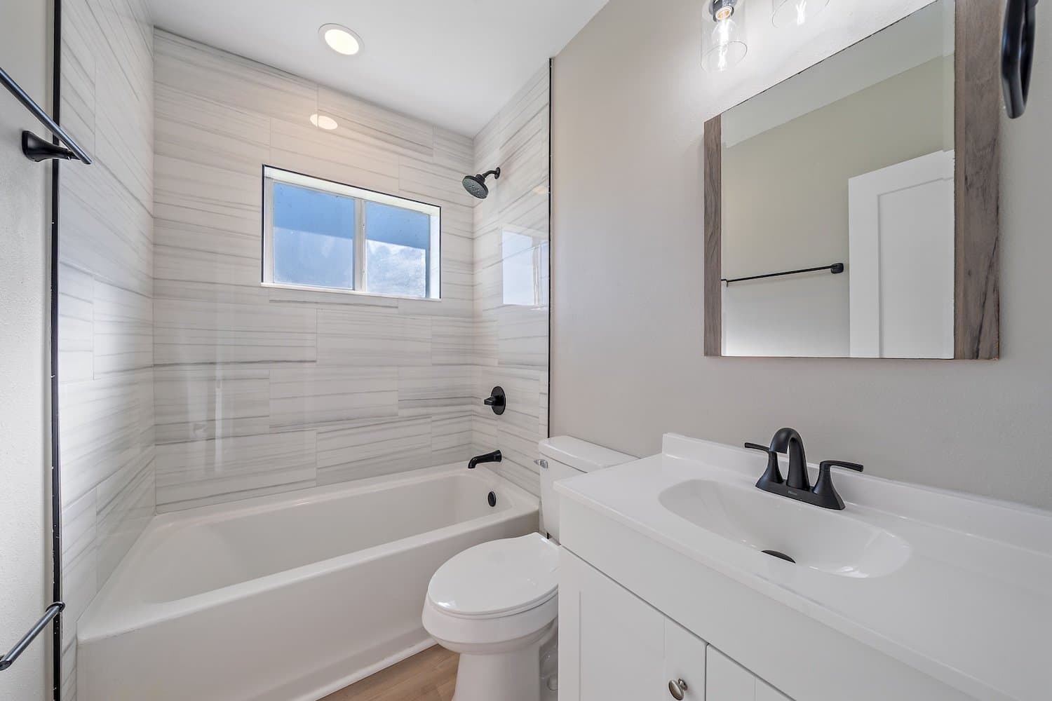 Nokomis House: 130 Lakeview Drive
