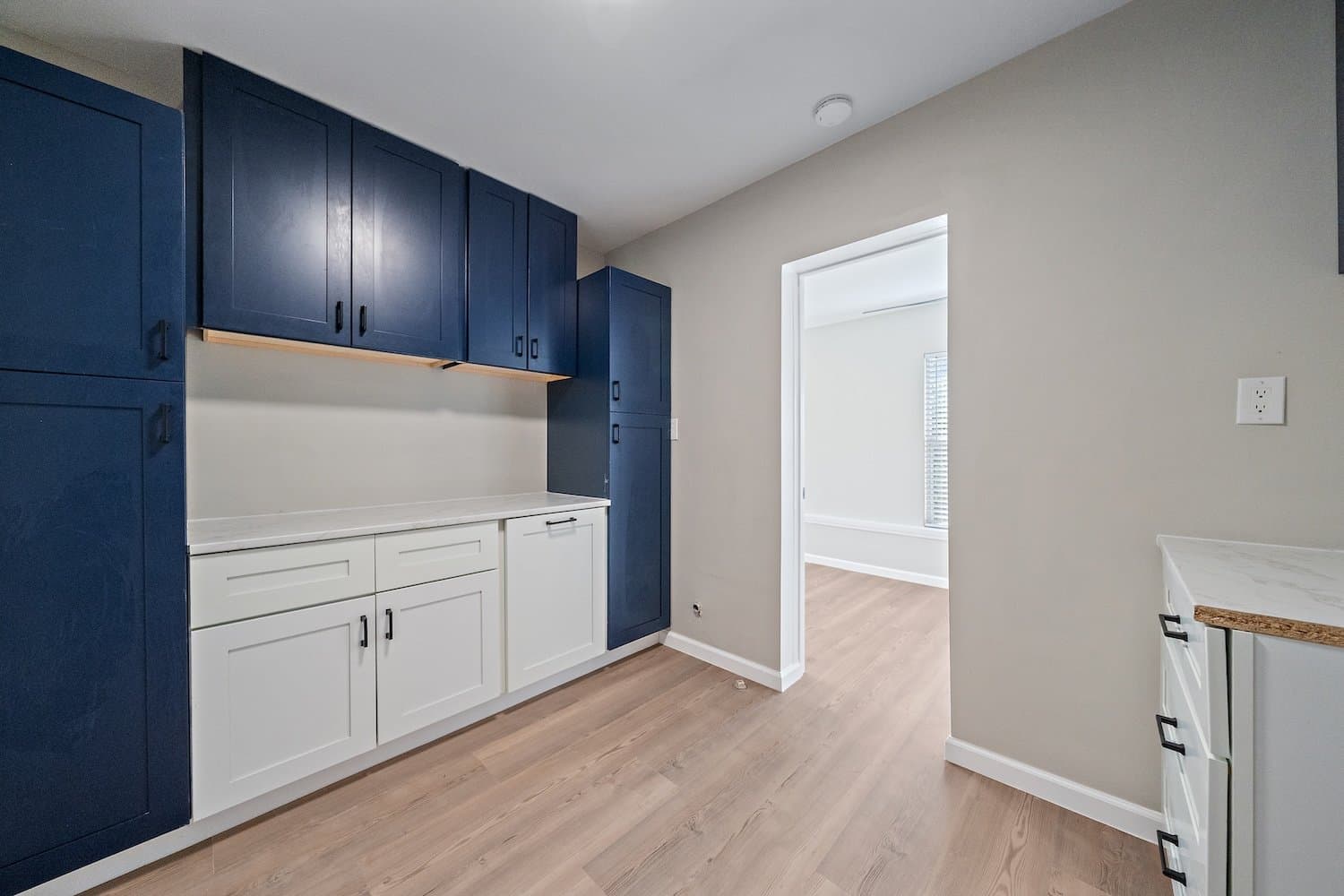 Nokomis House: 130 Lakeview Drive