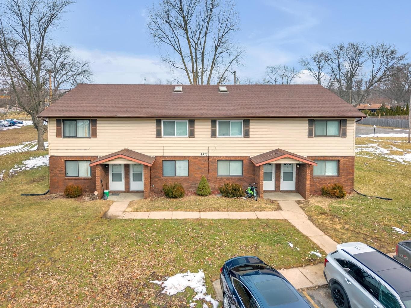 Portage Multiplex: 2581 Parkview Circle