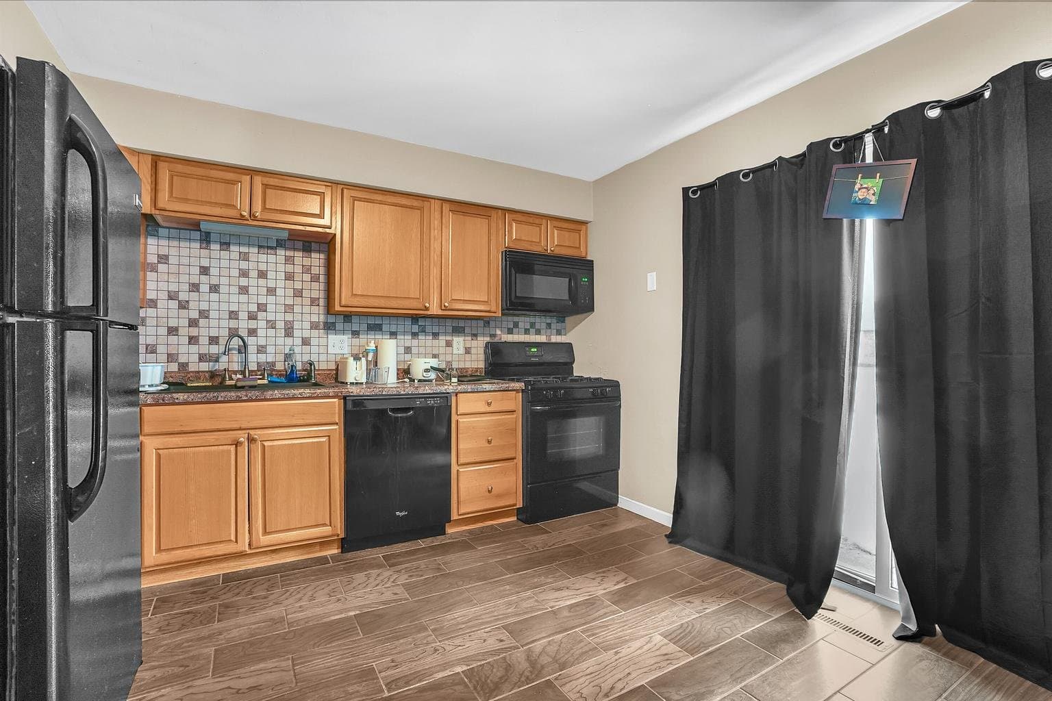 Portage Multiplex: 2581 Parkview Circle