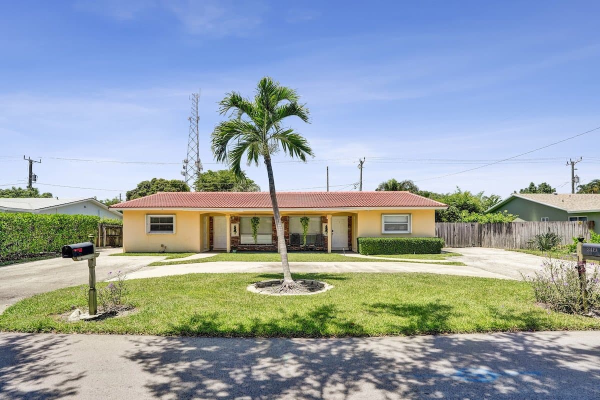 Boca Raton Multiplex: 2417 NE 2nd Ave