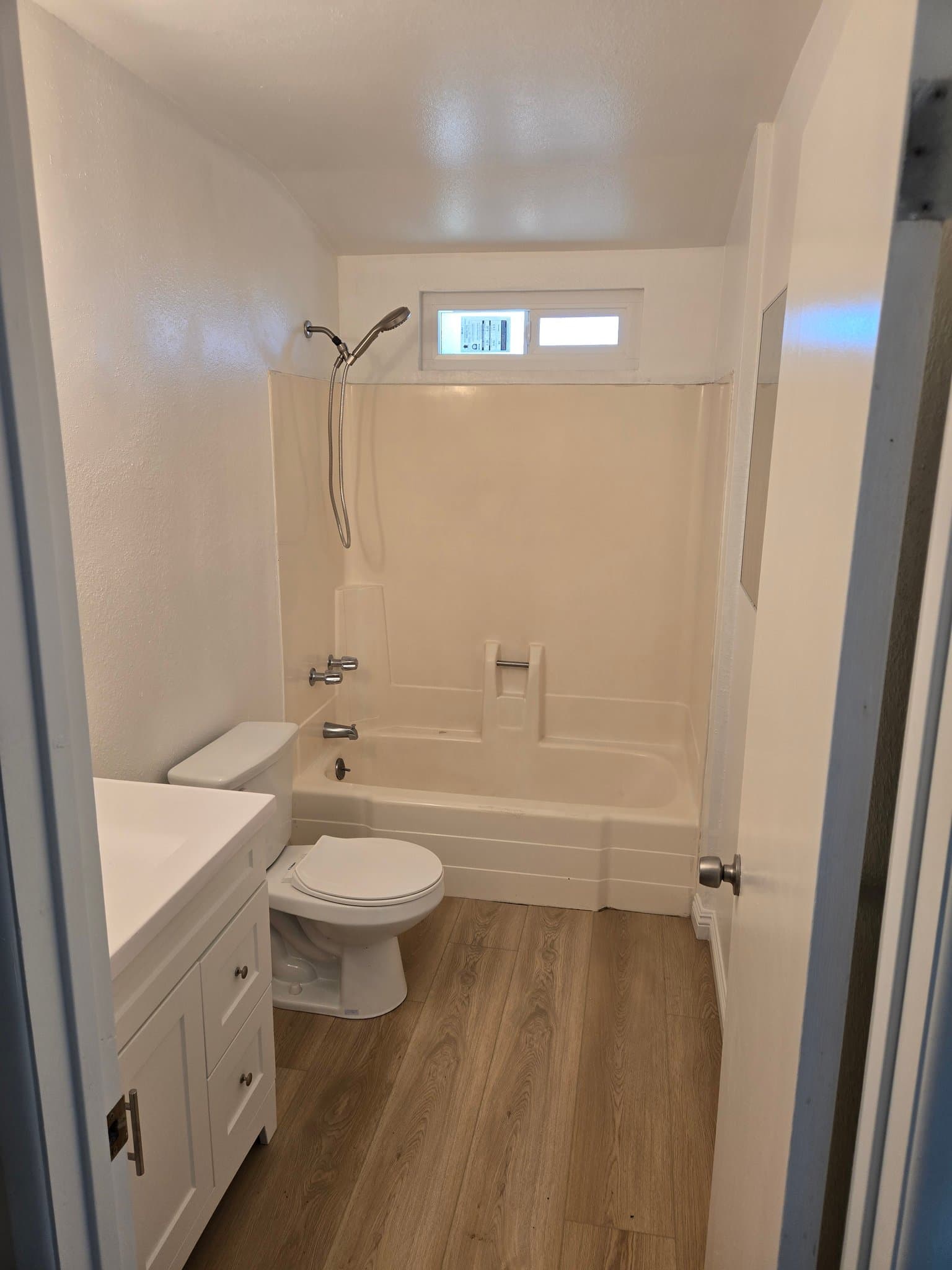 Northridge House: 8113 Bianca Ave