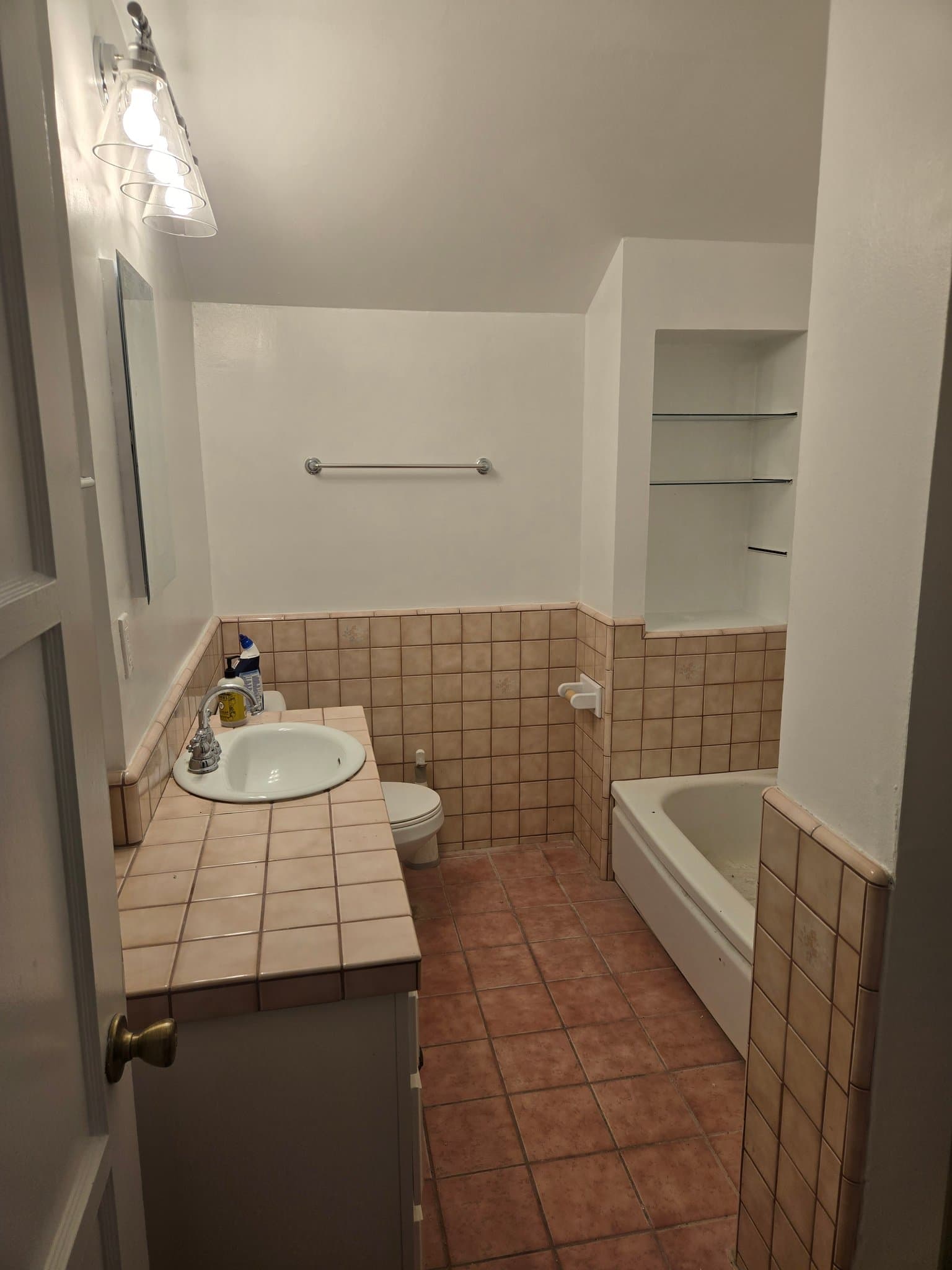 Northridge House: 8113 Bianca Ave