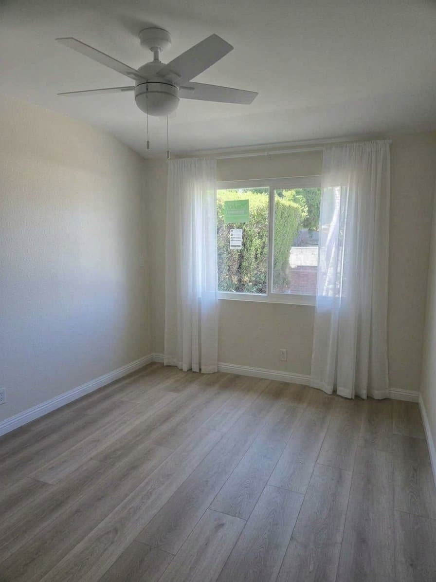 Northridge House: 8113 Bianca Ave