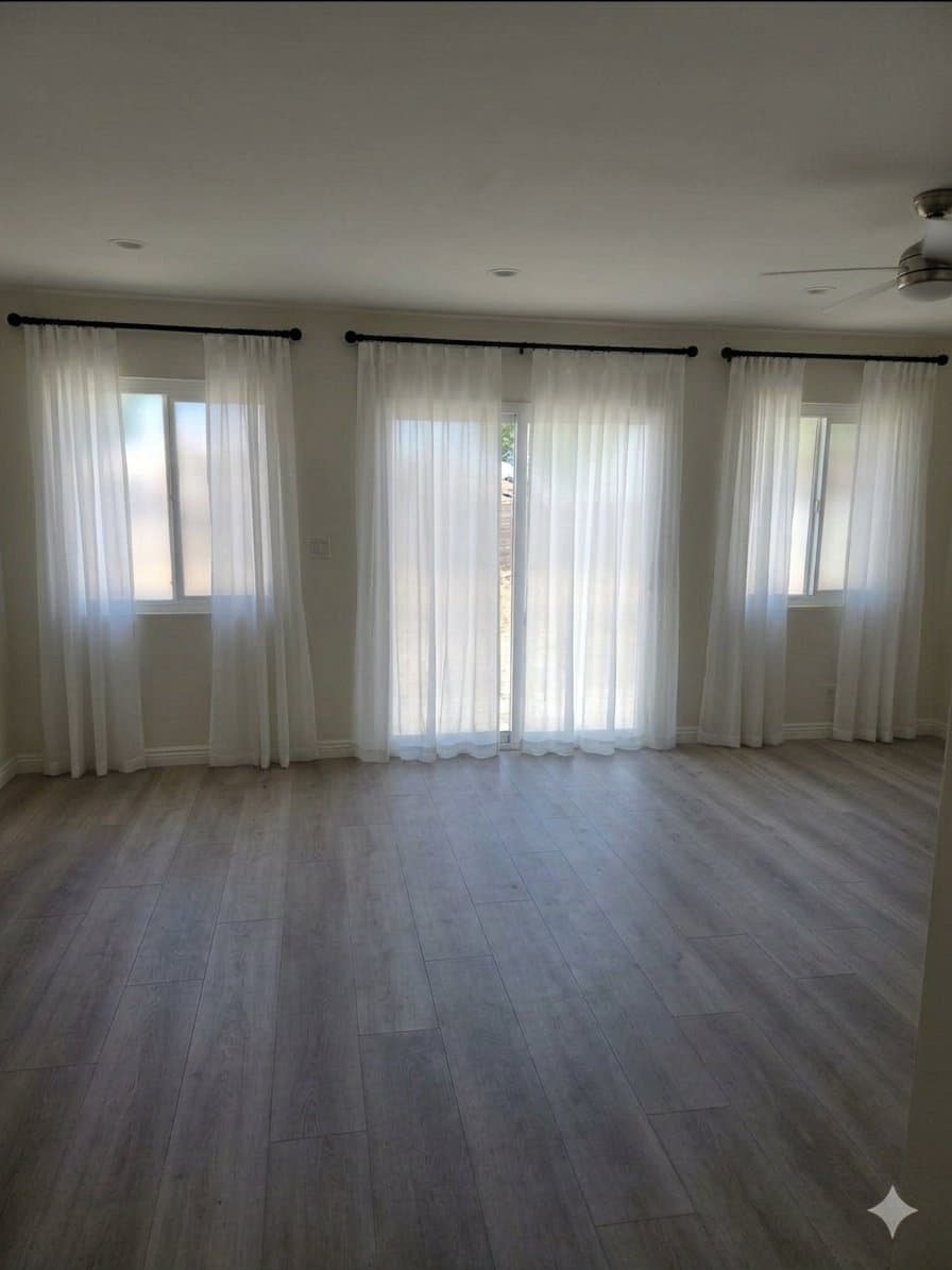 Northridge House: 8113 Bianca Ave