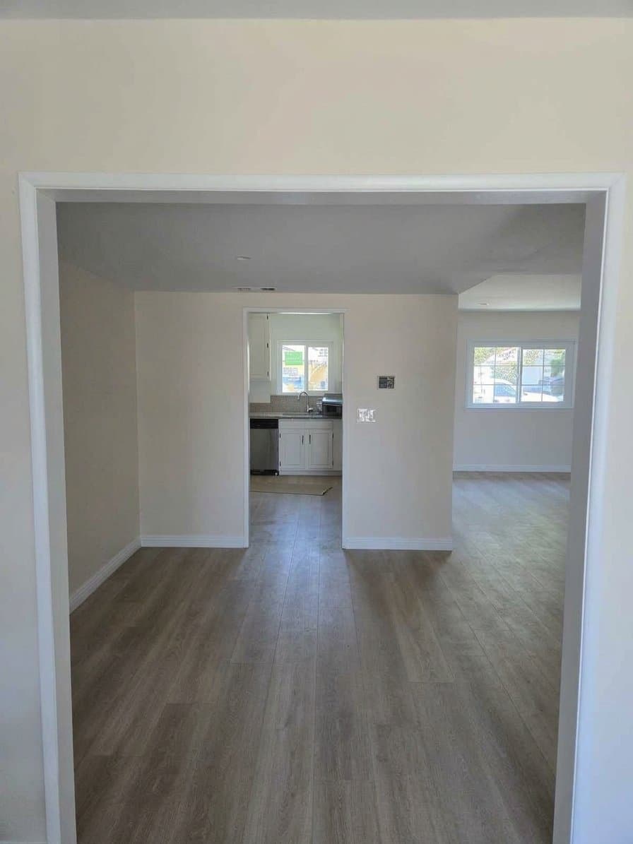 Northridge House: 8113 Bianca Ave