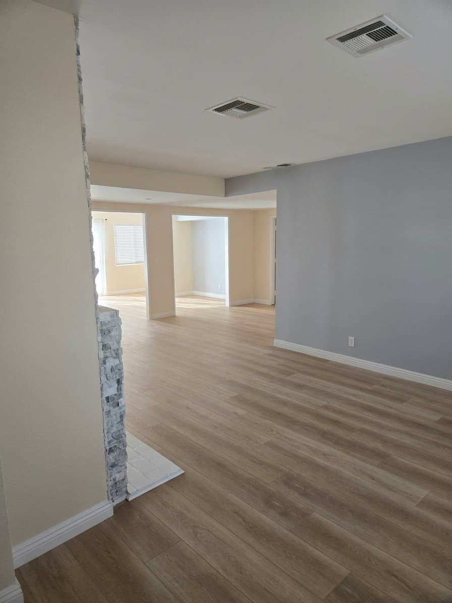 Northridge House: 8113 Bianca Ave