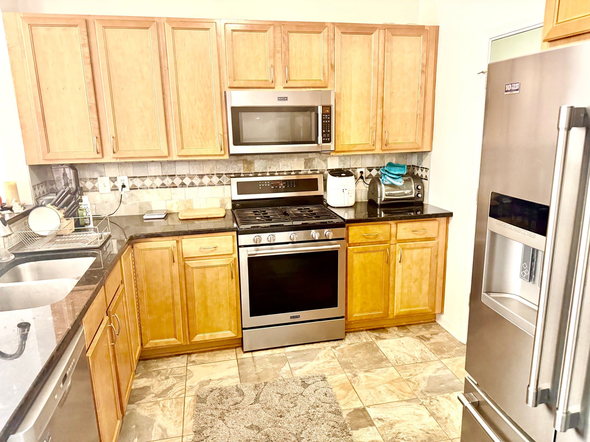 Woodstock Single Room: 138 Creekwood Dr