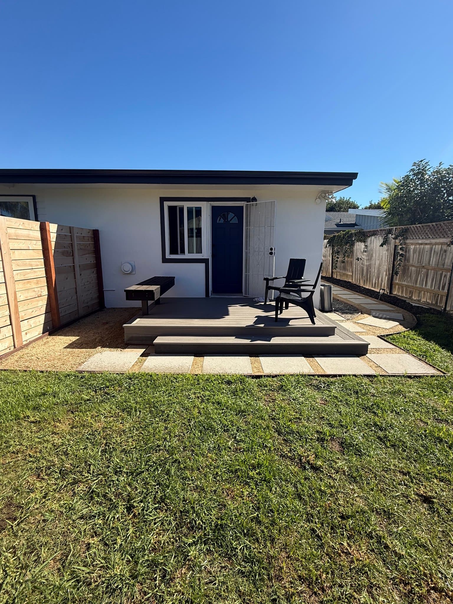 Encinitas Multiplex: 1144 Aloha Dr,