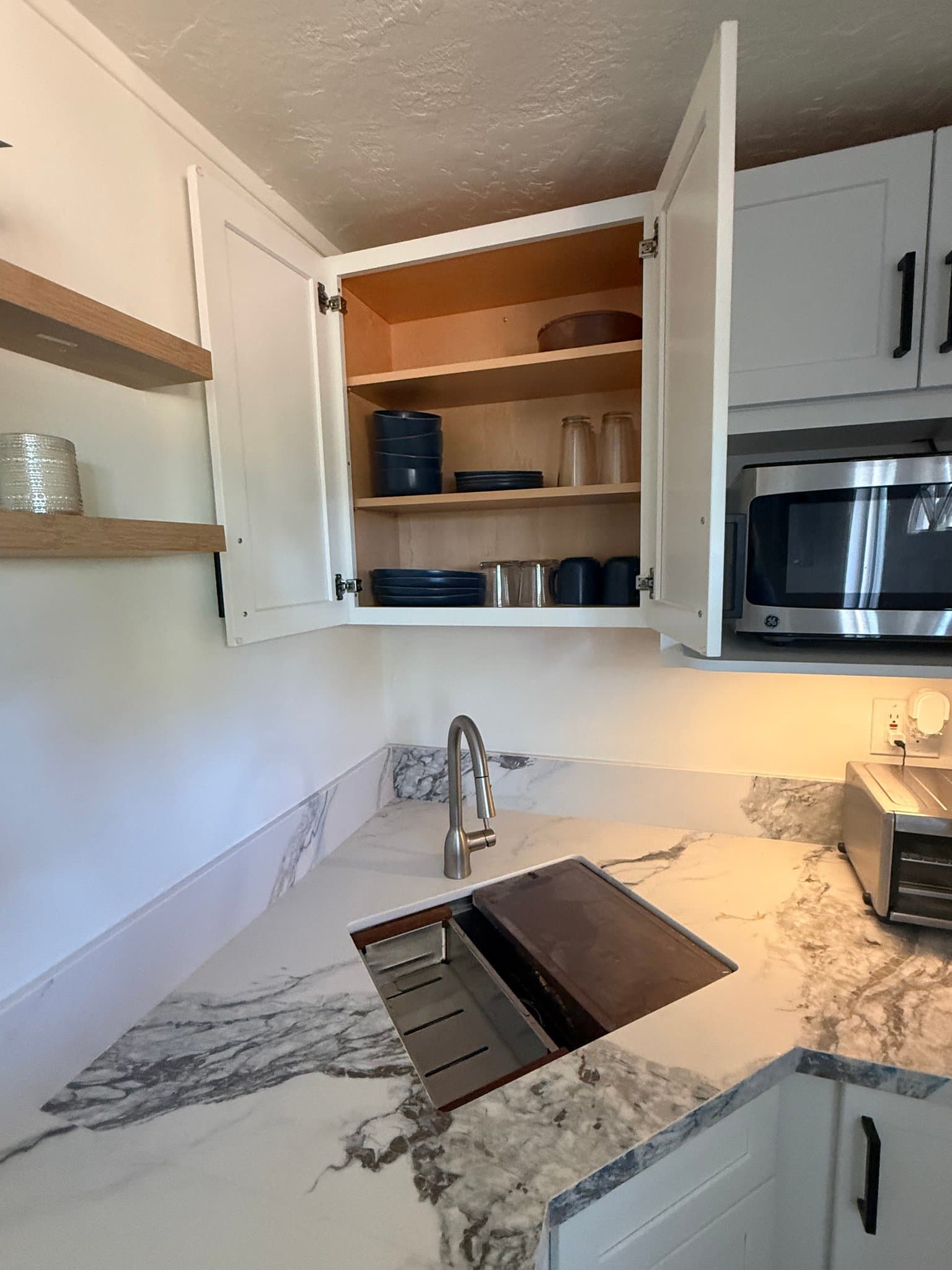 Encinitas Multiplex: 1144 Aloha Dr,