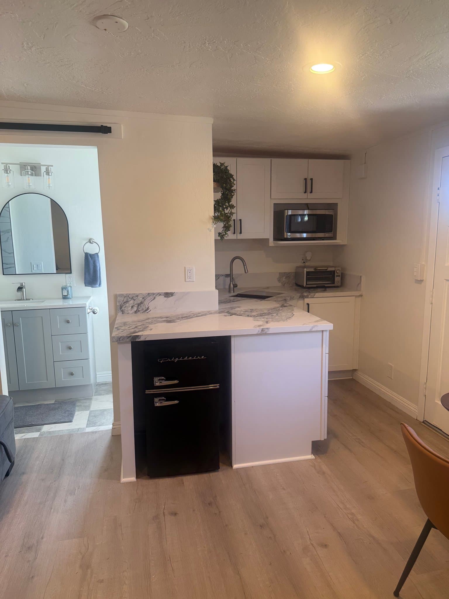 Encinitas Multiplex: 1144 Aloha Dr,
