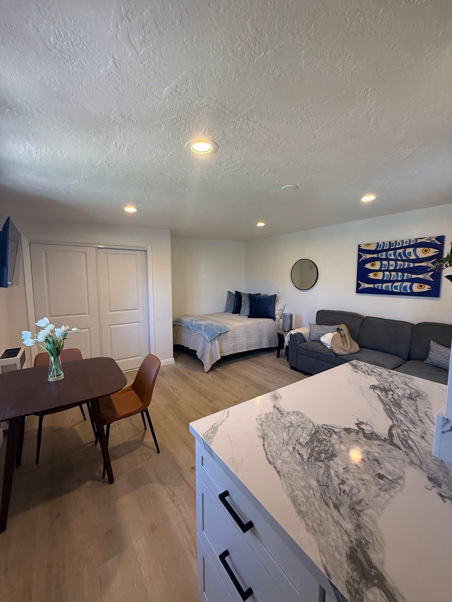 Encinitas Multiplex: 1144 Aloha Dr,