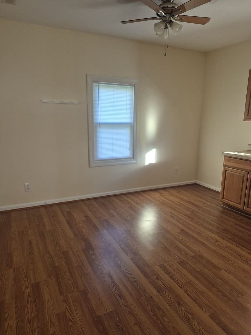 Greensboro House: 2506 Yanceyville St