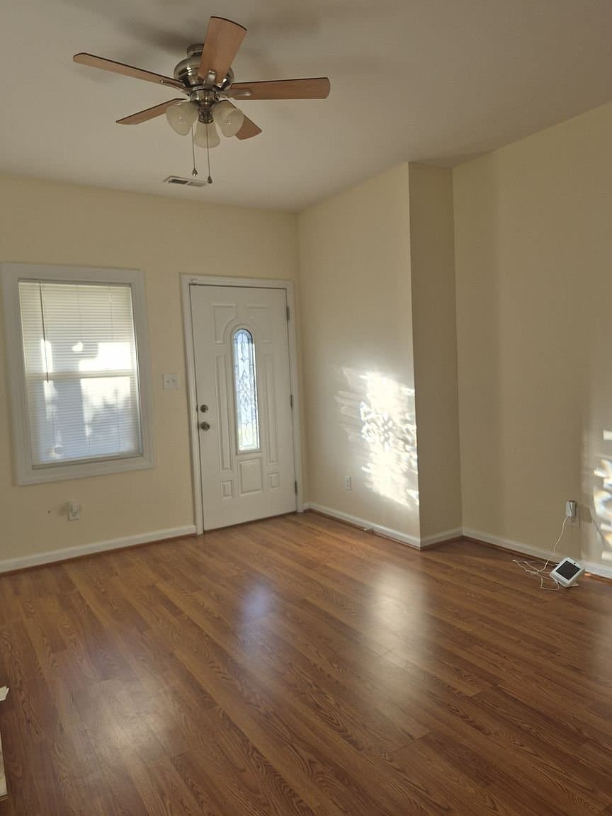 Greensboro House: 2506 Yanceyville St