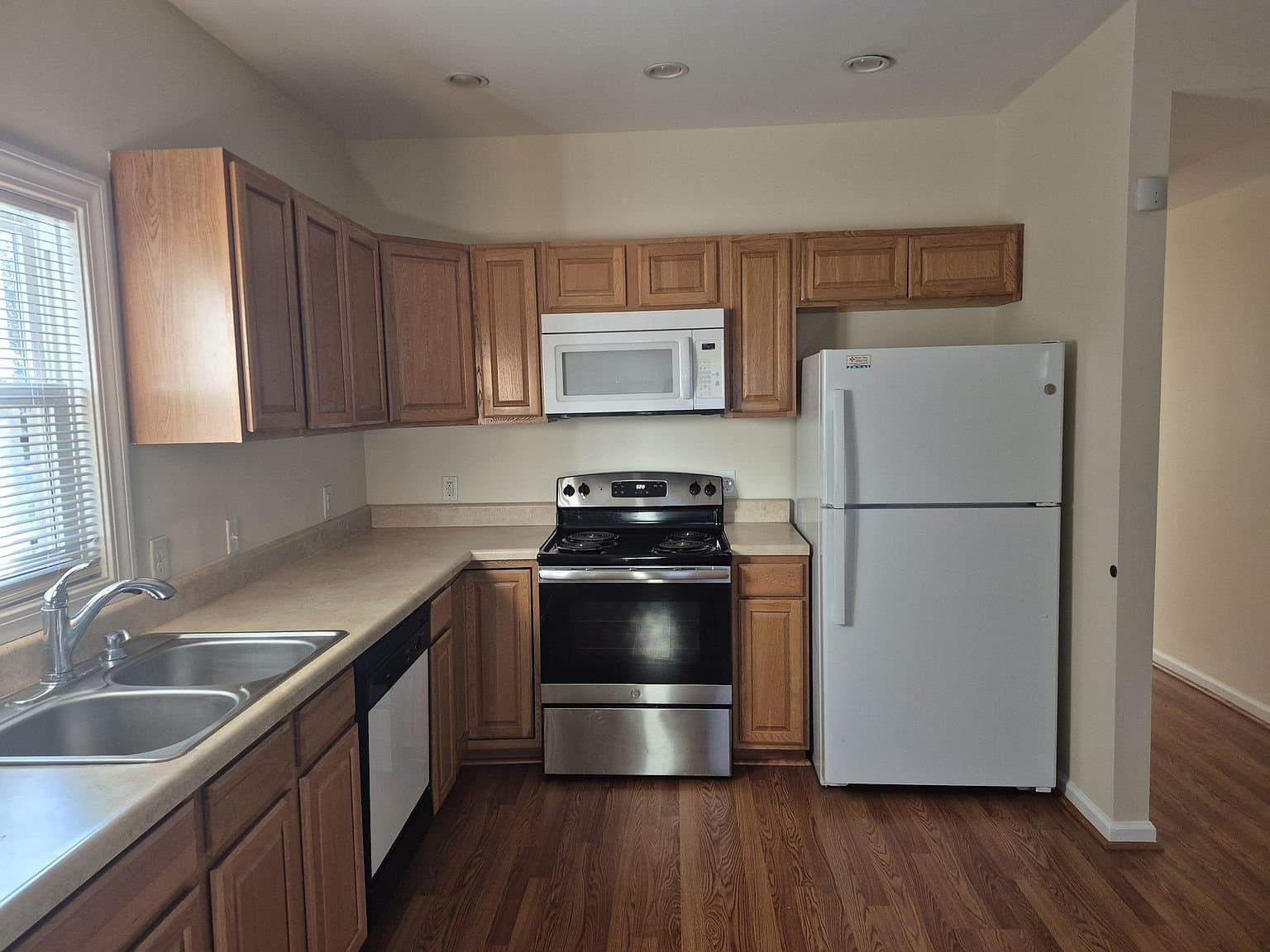Greensboro House: 2506 Yanceyville St