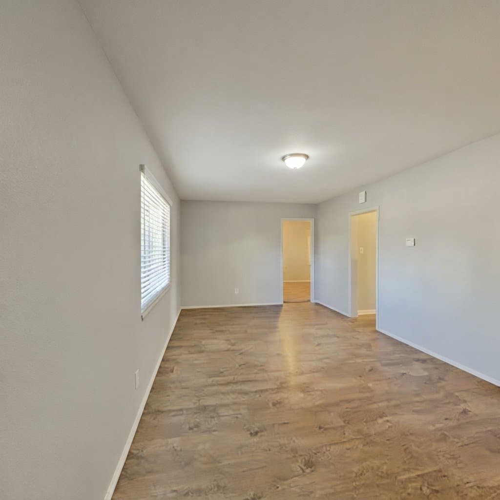 Thornton House: 1574 Oak Pl