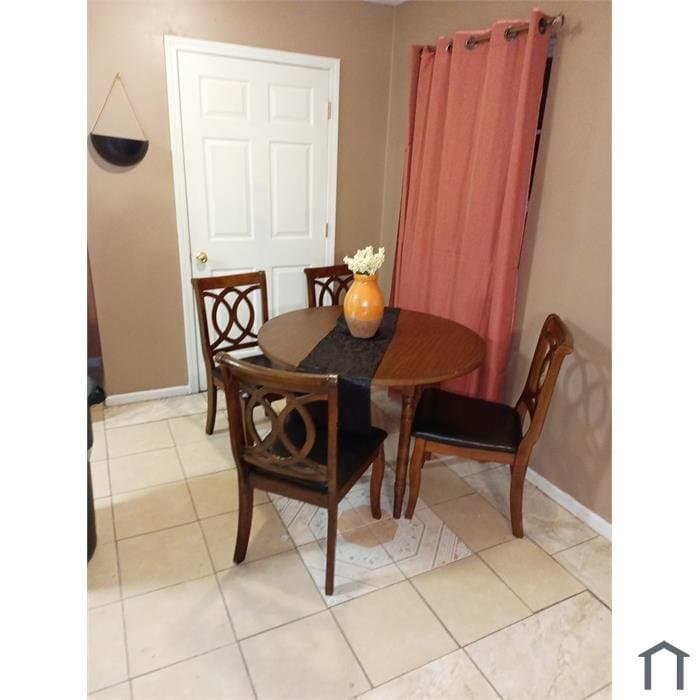 Decatur House: 2373 Wingfoot Pl
