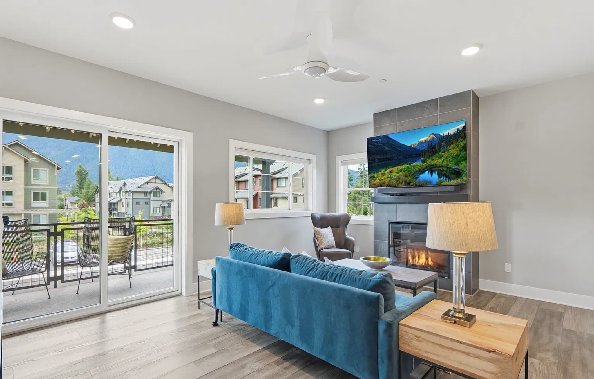 North Bend Townhome: 1906 SE 12th St