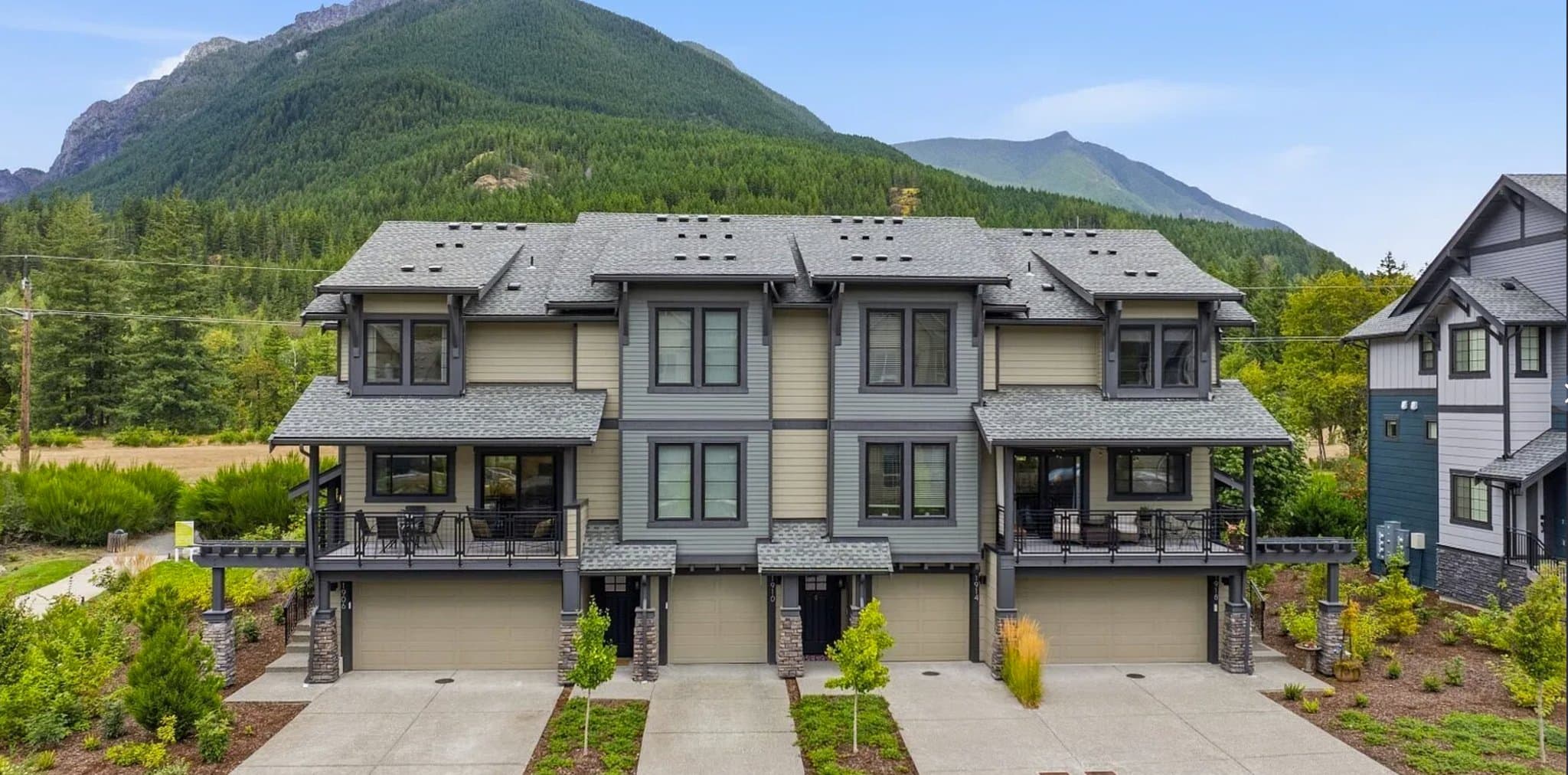 North Bend Townhome: 1906 SE 12th St