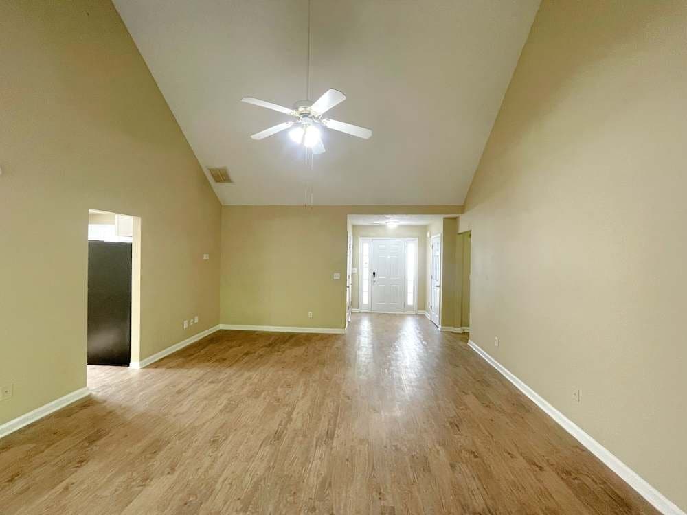 Loganville House: 4551 Beaverton Cir
