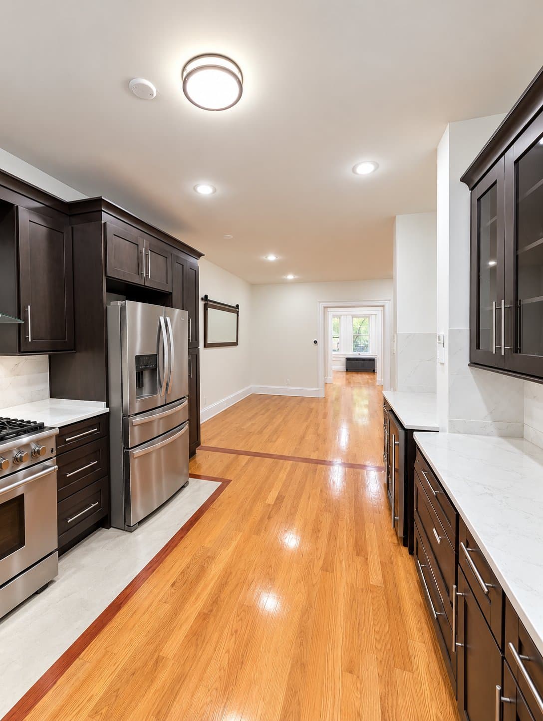 Washington House: 137 Randolph Pl NW