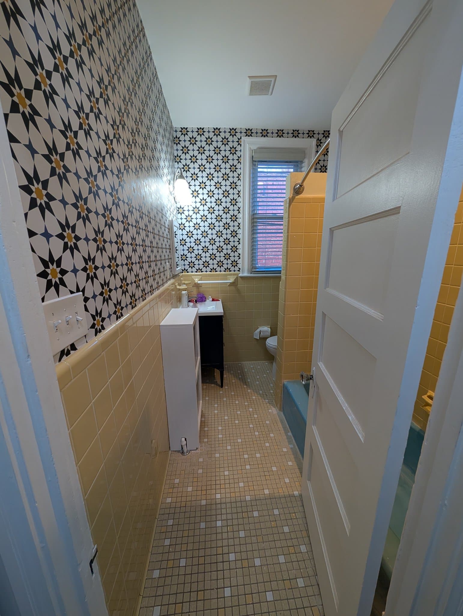 Washington House: 137 Randolph Pl NW