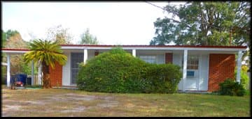 Jacksonville House: 10897 Tarin Dr