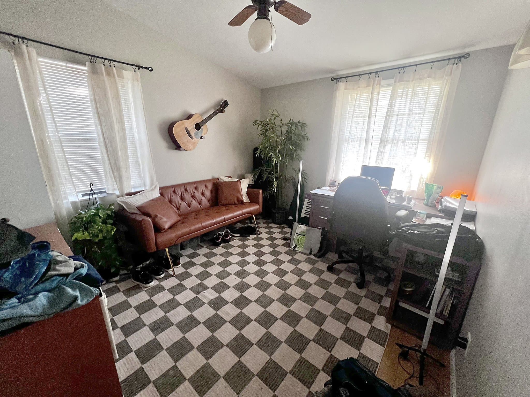 Jacksonville House: 10897 Tarin Dr