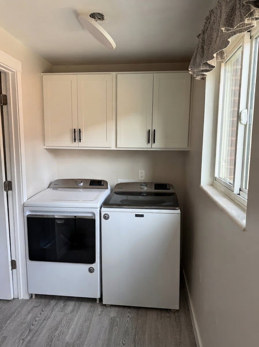 Ogden House: 1562 Tyler Ave