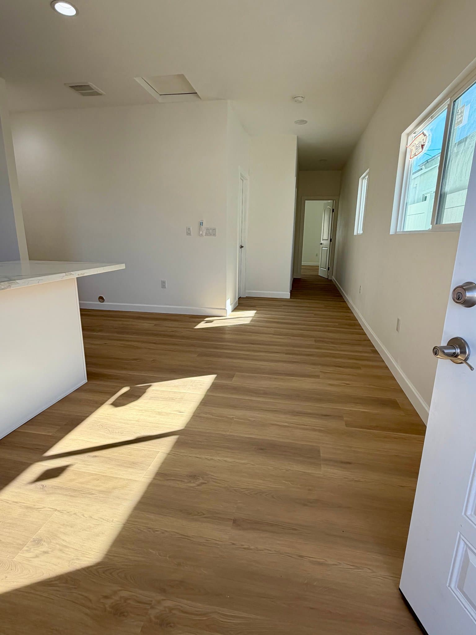 Fullerton House: 625 W Woodcrest Ave