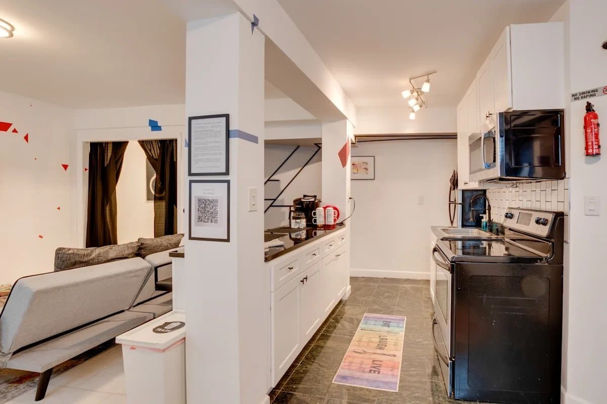 Jersey City Condo: 277 Harrison Ave
