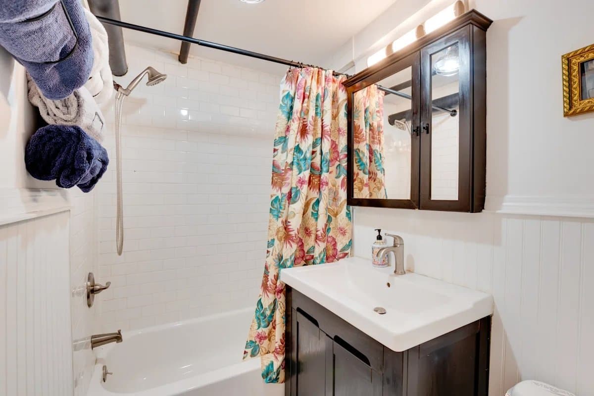 Jersey City Condo: 277 Harrison Ave