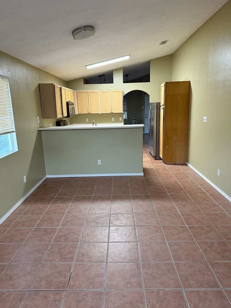 Albuquerque House: 10219 Round Up Pl SW