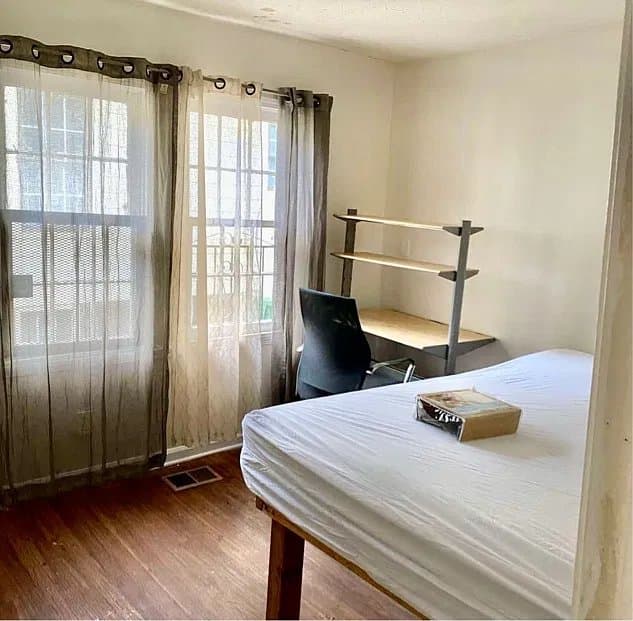 Atlanta Single Room: 110 Ozone St SW
