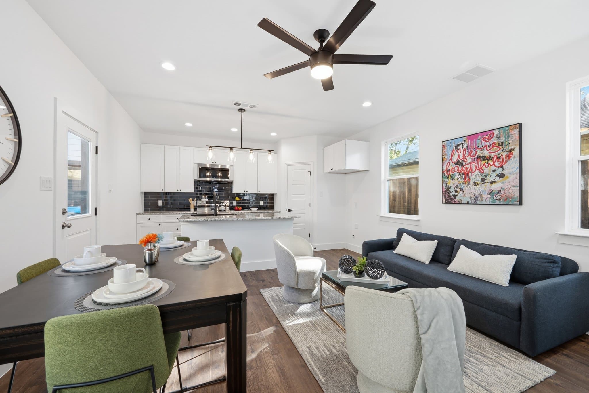 Fort Worth House: 1104 E Annie St