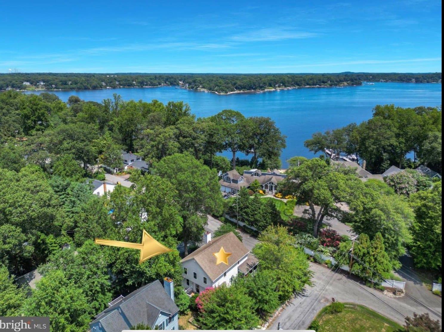 Crownsville House: 764 N Riverside Dr