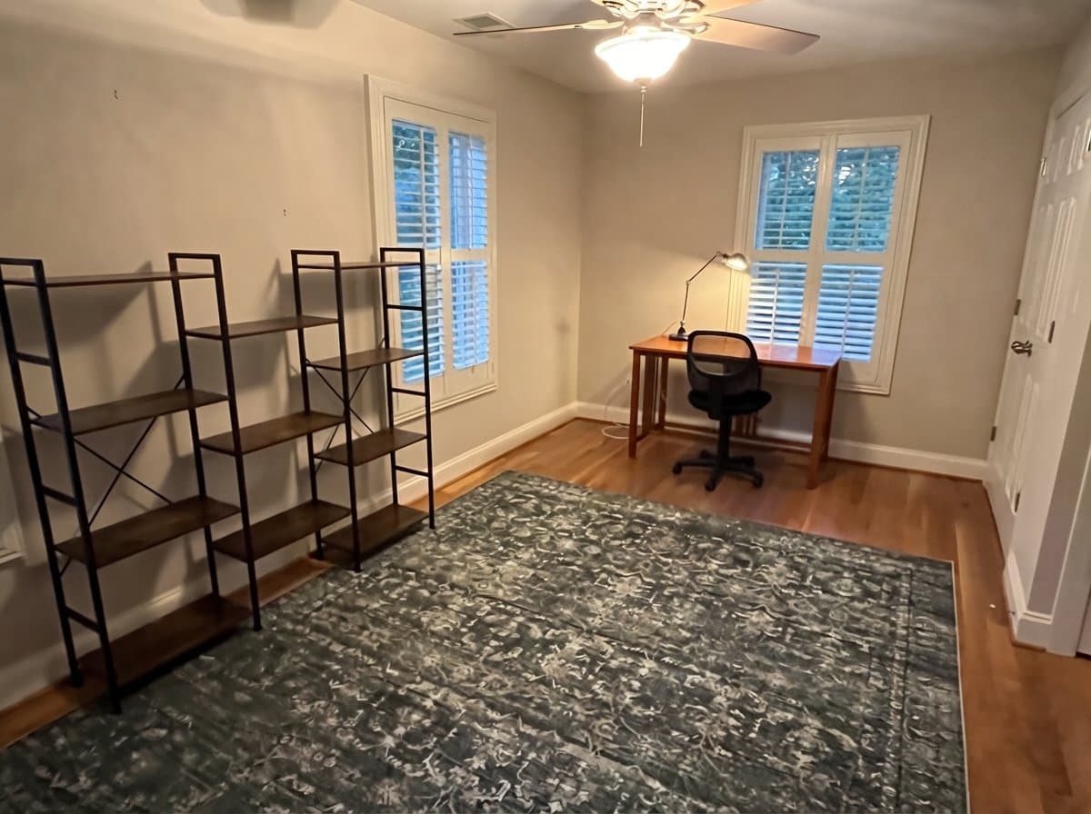 Crownsville House: 764 N Riverside Dr