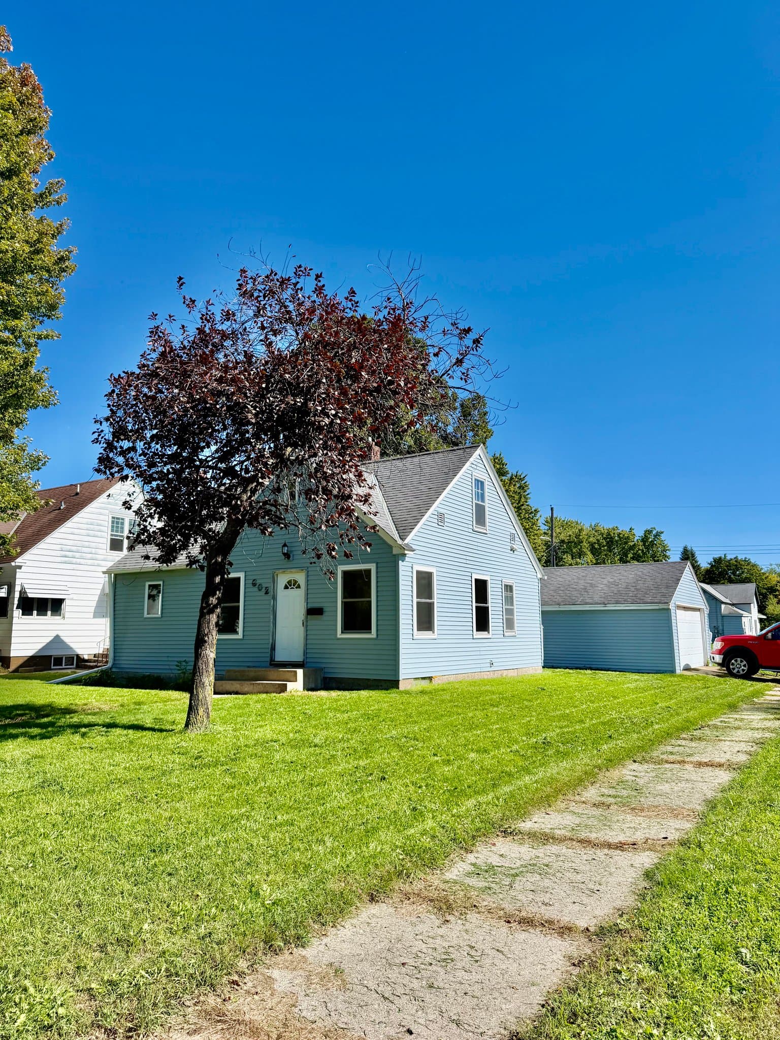 Benson House: 602 12th St N