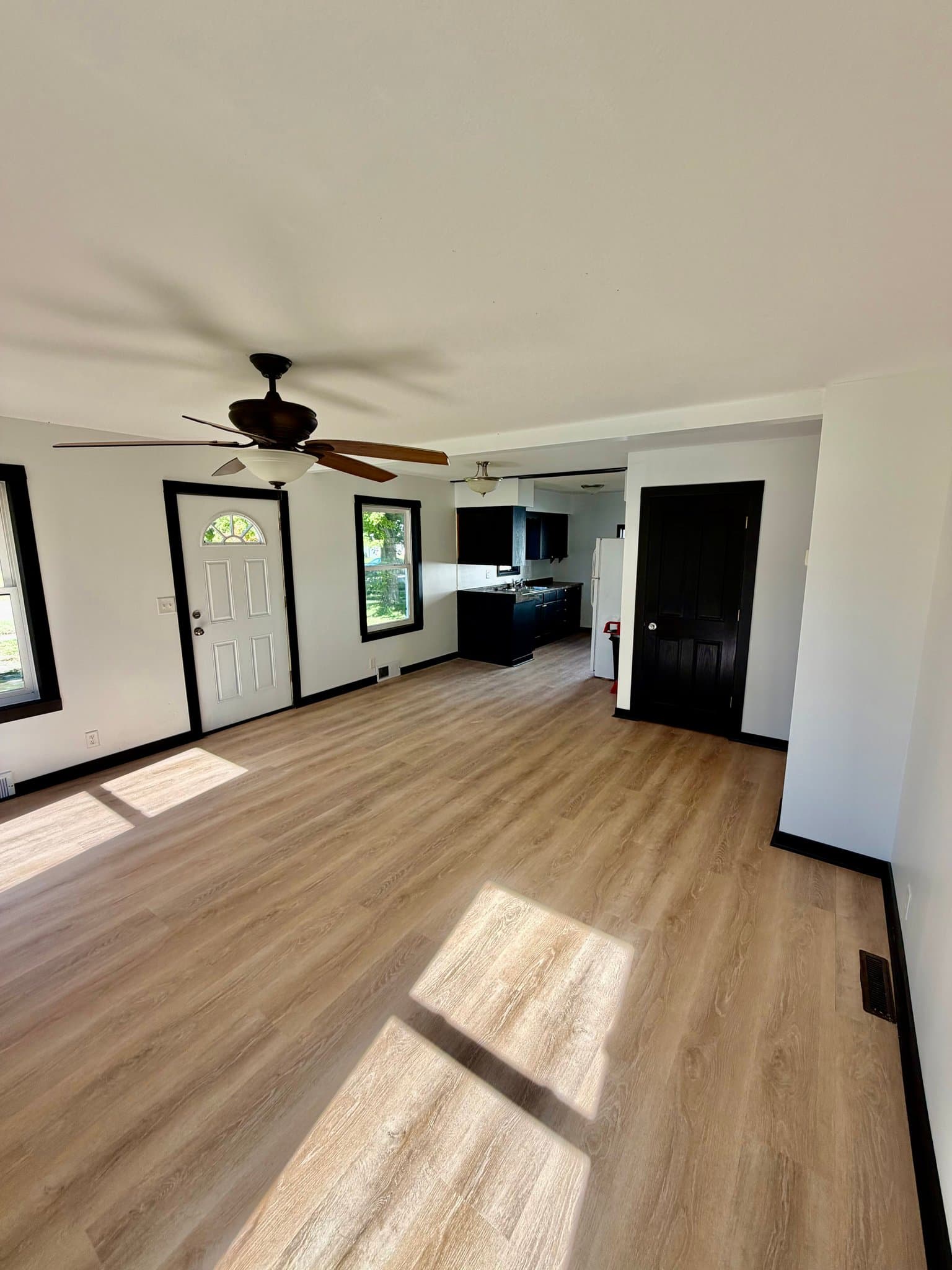 Benson House: 602 12th St N