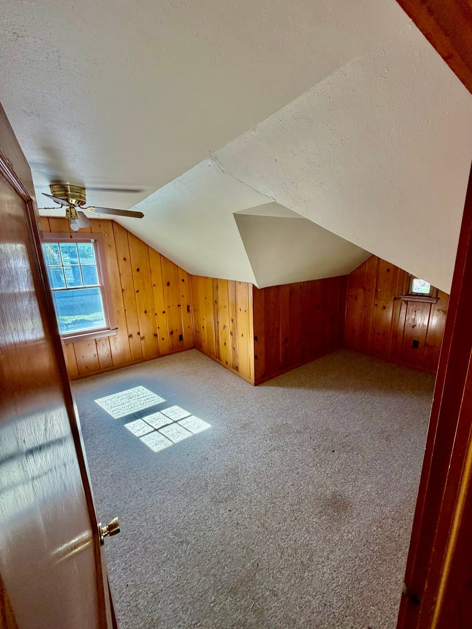 Benson House: 602 12th St N