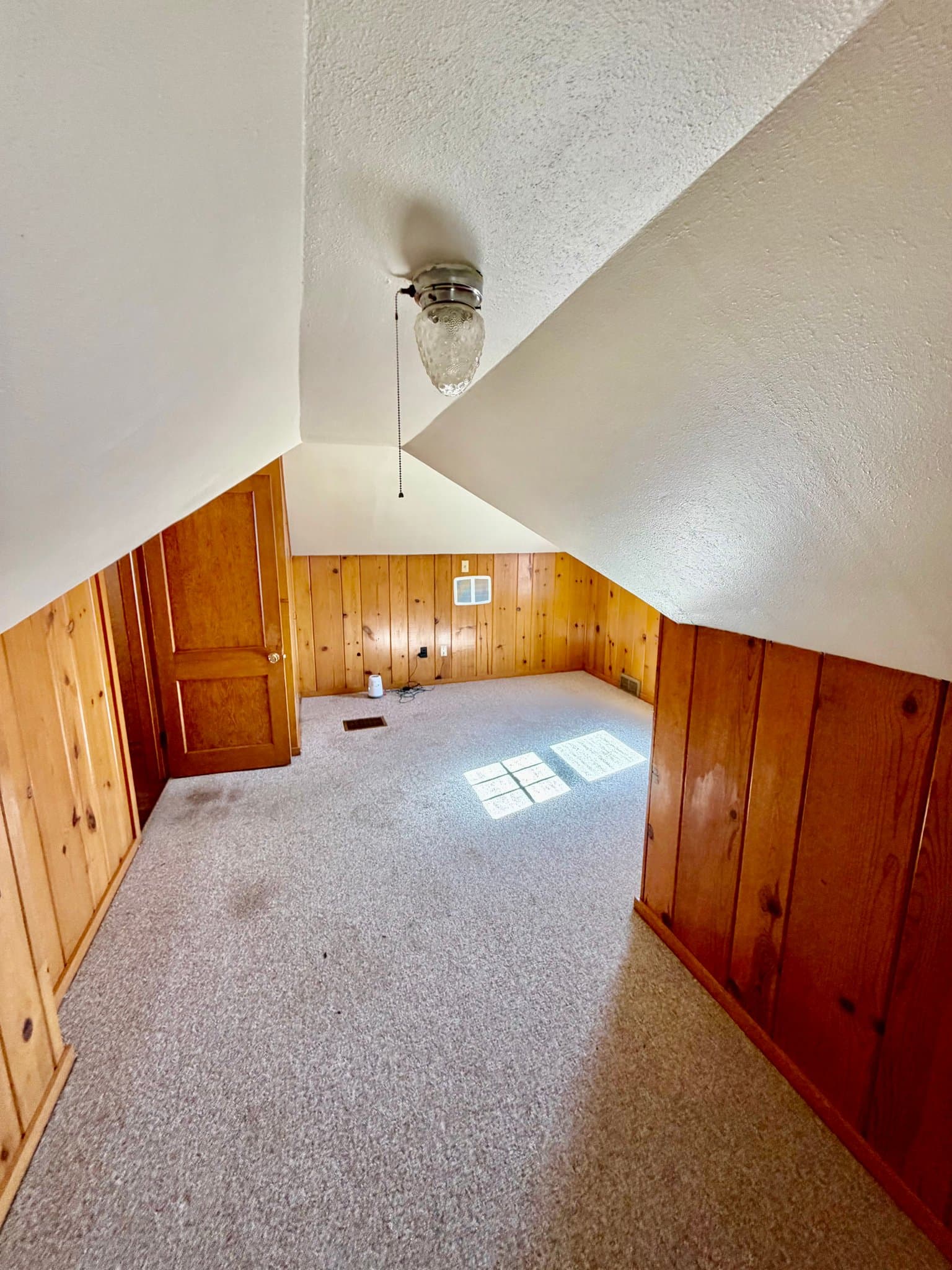 Benson House: 602 12th St N