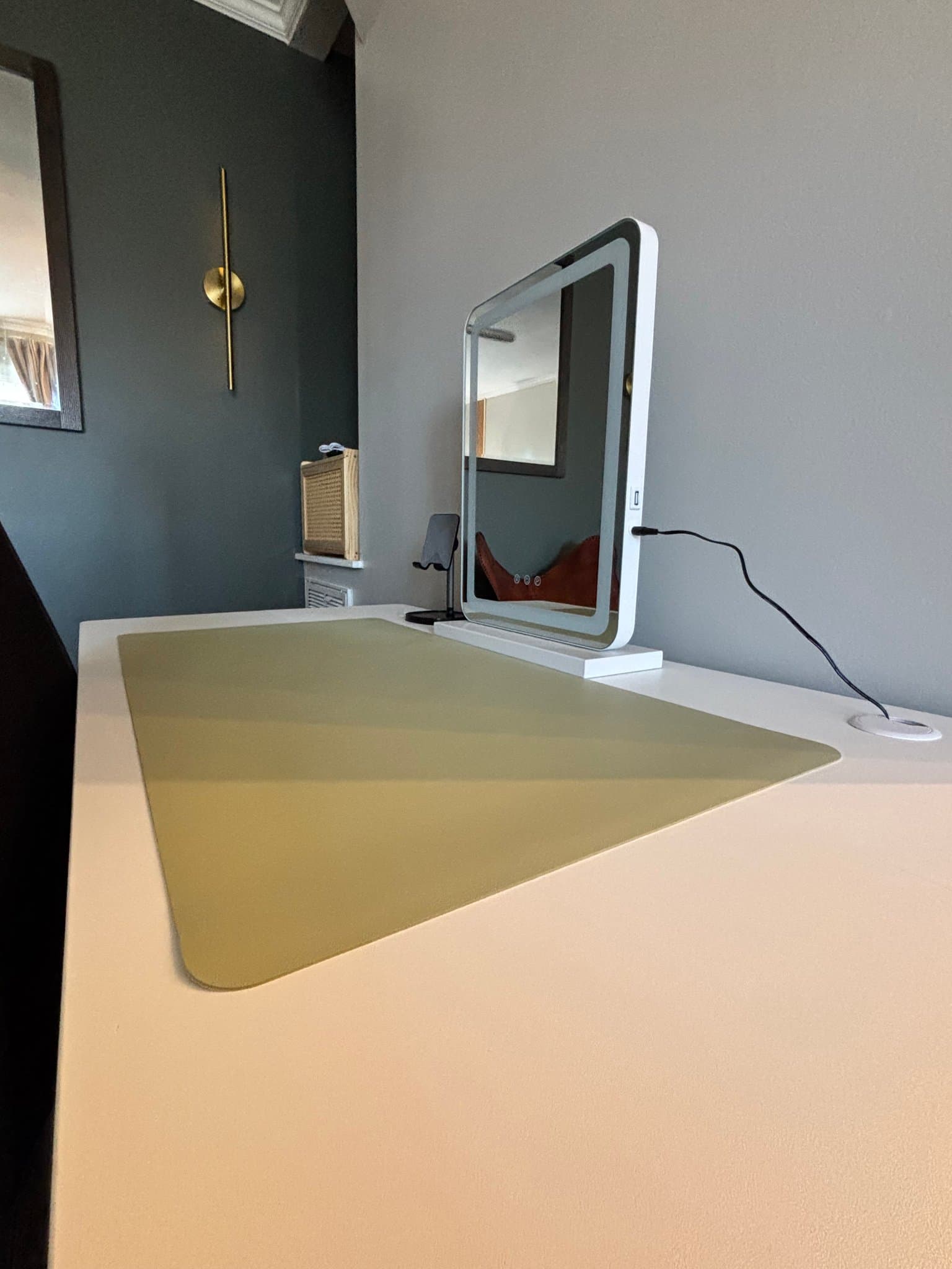 Fayetteville Single Room: 1056 Christina St