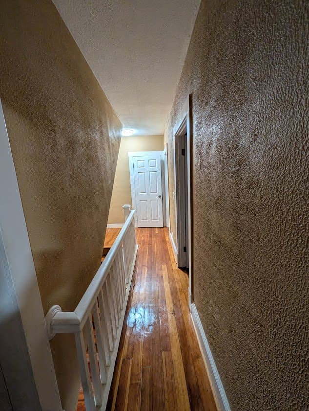 Enfield Apartment: 31 Hartford Ave