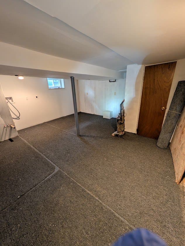 Enfield Apartment: 31 Hartford Ave
