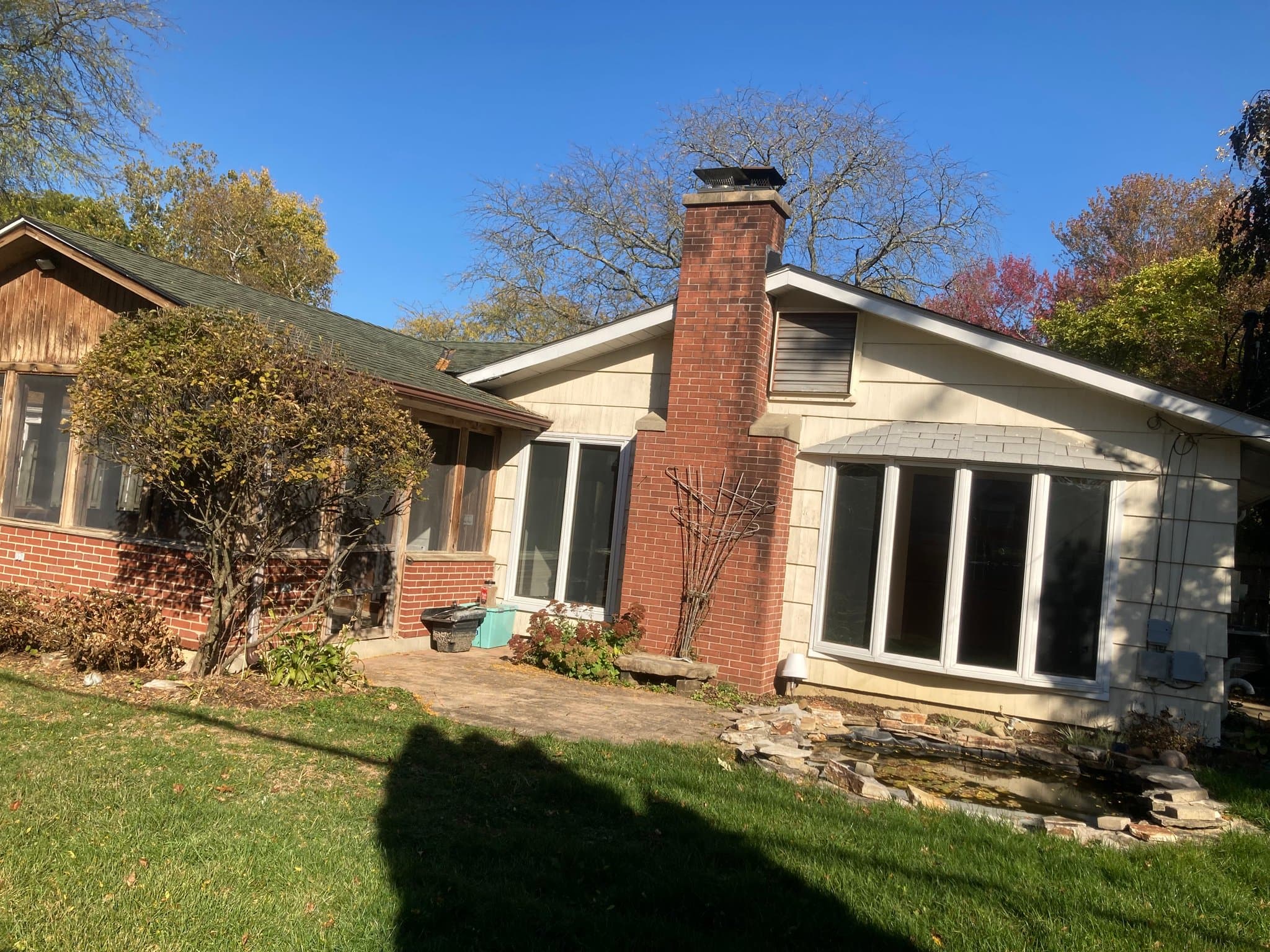 Columbus House: 2401 Bristol Rd