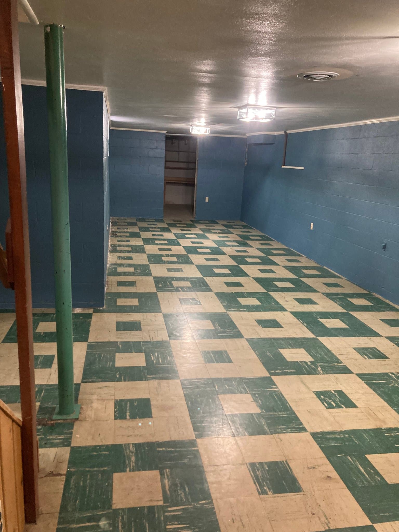 Columbus House: 2401 Bristol Rd