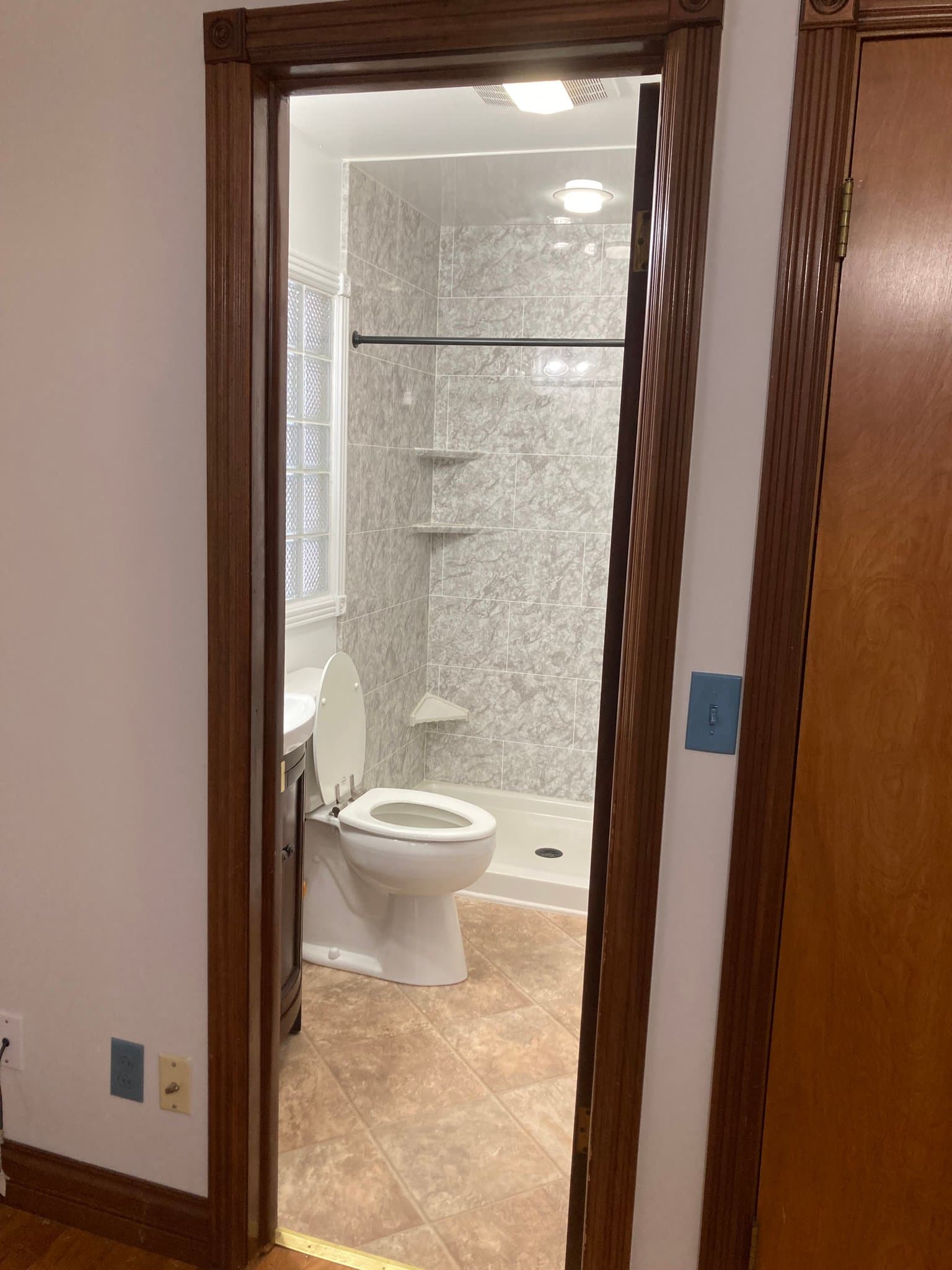 Columbus House: 2401 Bristol Rd